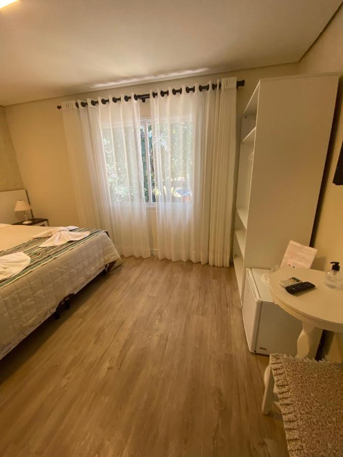Bed and Breakfast Ipê Amarelo Cama e Café à Gramado Extérieur photo